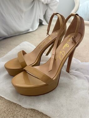 London Rag Size 9 | Pageant Heels Patent Platform High Heels in Nude Tan